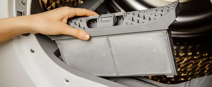 Signs Of A Clogged Dryer Lint Trap in Hesperia, California